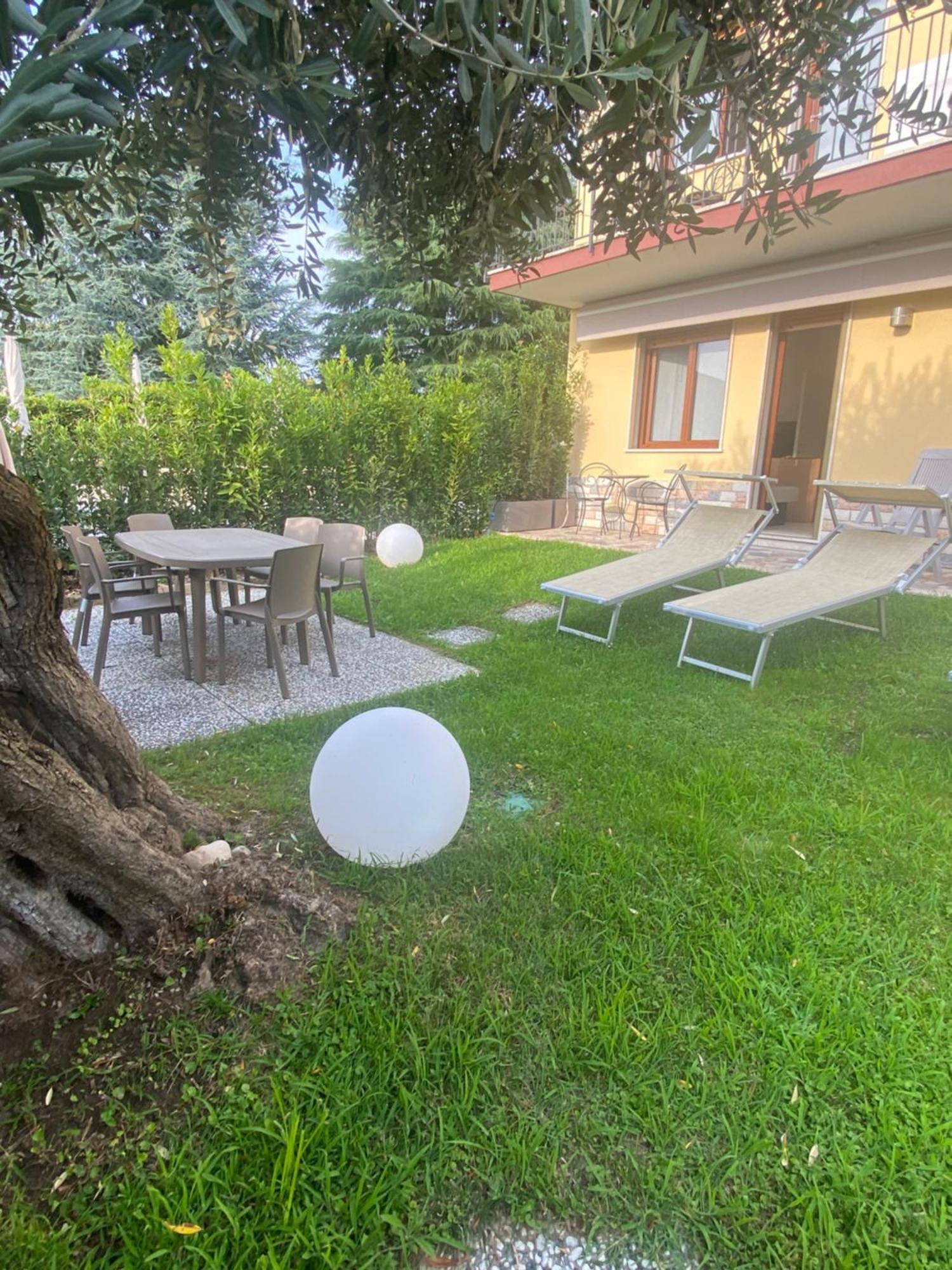 Appartamenti Hera Lazise Exterior foto