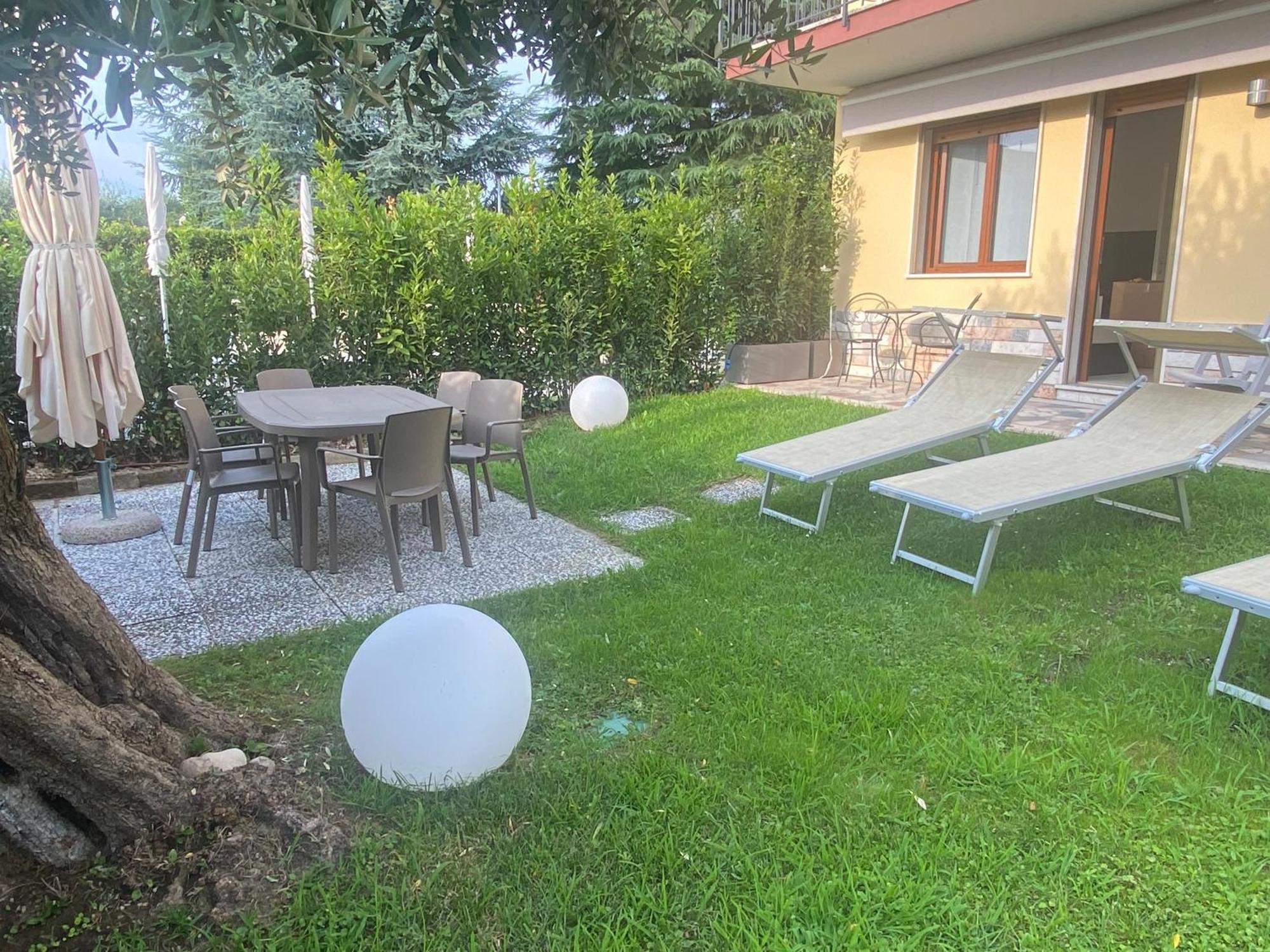 Appartamenti Hera Lazise Exterior foto